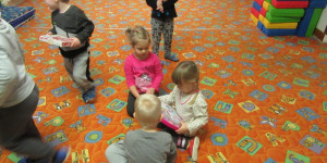 Vánoční nadílka ve 2. třídě- MŠ Komárov - 1611825591_IMG_1135.JPG