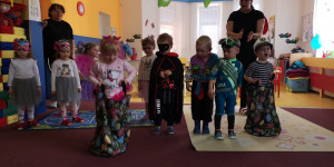 Maškarní karneval v 1.třídě - 1614257452_IMG_20210225_100937.jpg