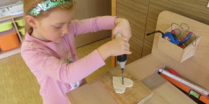 Výroba srdíčka ze dřeva ke Dni matek - 1621192696_IMG_7861.jpg