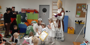 Čertí rej a mikulášská nadílka v MŠ Podvihov - 1670425081_20221206_103726.jpg
