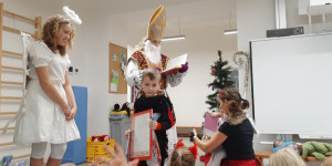 Čertí rej a mikulášská nadílka v MŠ Podvihov - 1670425084_20221206_103114.jpg