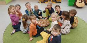 Vánoční pečení perníčků v MŠ Podvihov - 1670830847_20221209_100148.jpg