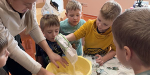 Výroba ozdob na stromeček ze slaného těsta - 1670963857_8D5E1180-D7A6-4F3C-8BEB-923253309F8F.jpeg