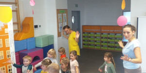 Hudební představení Za oponou s Dominikem Fajkusem - 1705556602_20240116_112635.jpg