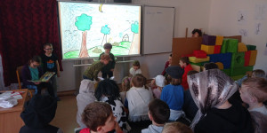 Březen - měsíc knihy. Hrajeme pohádky - 1710941143_IMG_20240320_132950.jpg