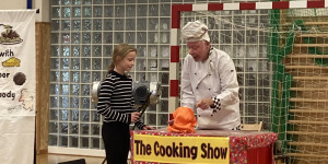 Anglické divadlo - The Cooking Show - 1730889447_tempImageXXZlxF.jpg