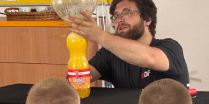 Vystoupeni ÚDiF pro 1., 2. a 3. třídu - 1749054339_1000015751.jpg